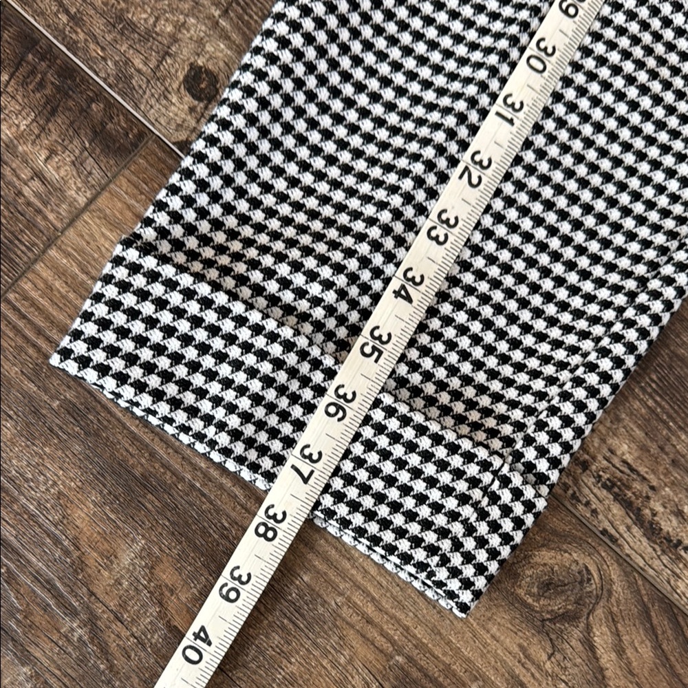 ANN TAYLOR Black and White Checkered Cuffed Trousers - Picture 5 of 7